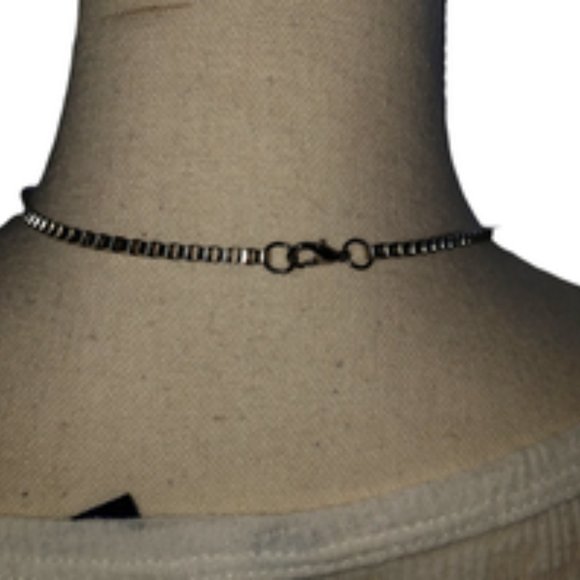 NEW Snowflake Pendant Necklace - Picture 3 of 4